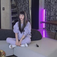 “Han Ye Seul mencoba mendebutkan pacarnya sebagai aktor. Dalam prosesnya, terjadi perselisihan dengan agensi. Ia tak keberatan membersihkan identitasnya (Ryu Sung Jae),” ungkap sumber lain kepada Dispatch. Foto: dok. Instagram han_ye_seul_