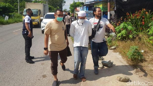 Harry Purwanto (40), pelaku pembunuhan sadis wanita tanpa kepala di Banjarmasin (dok. Istimewa).