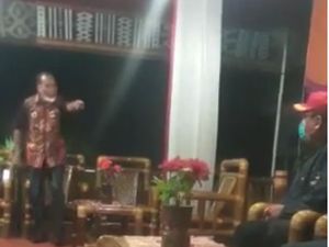 Duduk Perkara Bupati Alor Marah-marah dan Sindir Risma