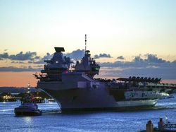 Potret Kapal Induk Termahal Inggris Berangkat ke Asia