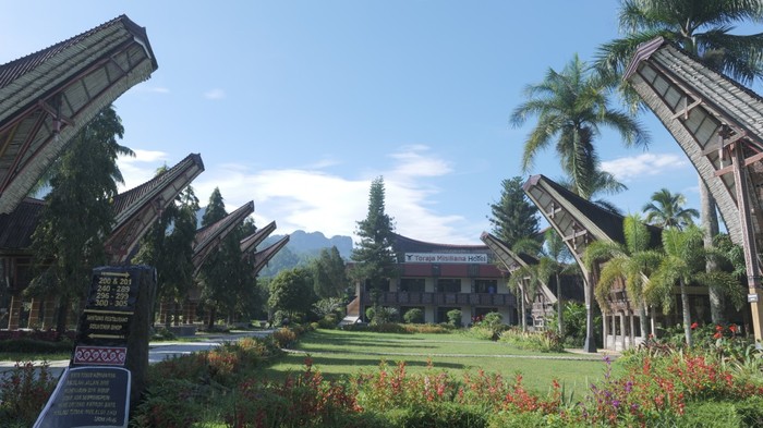 Misiliana hotel adalah hotel yang berlokasi di Rantepao yang didesain dengan kombinasi antara nuansa modern dan tradisional Toraja.