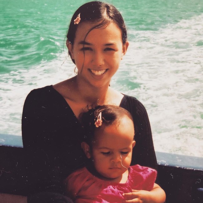 Di Instagram, Kat Clark sering berbagi mengenai tips diet sekaligus pengalamannya yang pernah insecure dengan berat badan meski menjuarai kompetisi bikini. Foto: Dok. Instagram @kat_clark