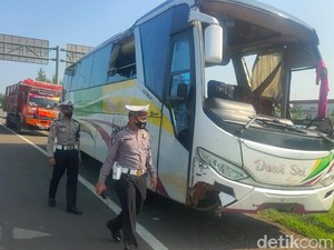 Bus Kecelakaan di Tol Cipali, Satu Penumpang Tewas