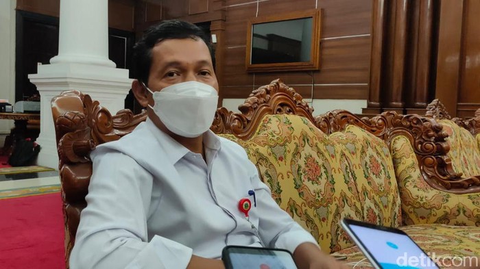 Kepala BKD Banten Komarudin