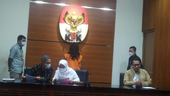 Konferensi Pers penahanan Anja Runtuwene (Luqman-detikcom)