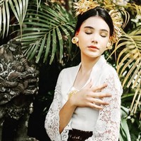 Lea Ciarachel Fourneaux, demikian nama lengkapnya, lahir di Bali, pada 5 Oktober 2006. Kariernya di dunia hiburan dimulai pada 2019 sebagai model.(Foto: Instagram/@ciarachelfournneaux)