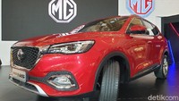 Selanjutnya ada pendatang baru dari Moris Garage (MG). SUV mediumnya, MG HS menempati urutan keempat SUV medium terlaris. Sepanjang Januari sampai November 2021, MG HS mencatatkan penjualan wholesales sebanyak 536 unit. Foto: Luthfi Anshori/detikcom