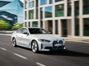 Resmi Meluncur, Ini Mobil Listrik Baru BMW i4