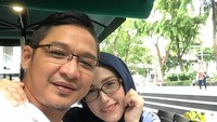 Dikutip dari detikhot (2/6), Pasha menjawab isu tersebut. Pada prinsipnya kami kader siap ditempatkan di mana saja toh kami juga pernah duduk sebagai walikota dan Plt walikota di kota Palu, ujarnya.