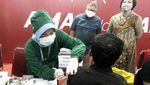 Pelaku Usaha di Mall Thamrin City Disuntik Vaksin COVID-19