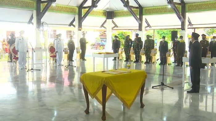 Pelantikan Bupati Kuansing (Raja Adil-detikcom)