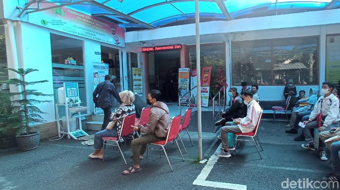 Pemohon SKCK di Polrestabes Bandung