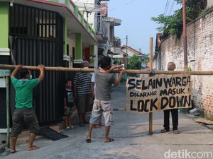Kudus Zona Merah Corona, Jalan Masuk Desa Ditutup!