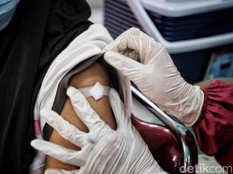 Vaksin Corona untuk Pra Lansia Sasar Kawasan Kelapa Gading