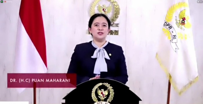 Puan Maharani dalam webinar series MWA UI