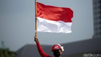 Acara juga dibuka dengan menyanyikan lagu wajib Indonesia Raya serta membacakan Pancasila.