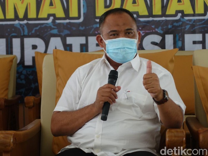 Sekda Kabupaten Sleman Harda Kiswaya