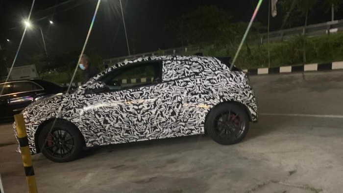 Toyota GR Yaris mulai diuji di jalan tol Trans Jawa