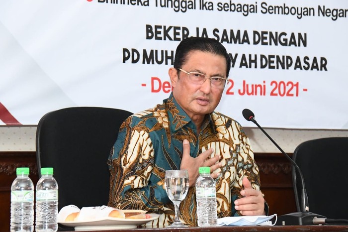 Fadel Muhammad ingatkan masalah kualitas pendidikan di masa pandemi.