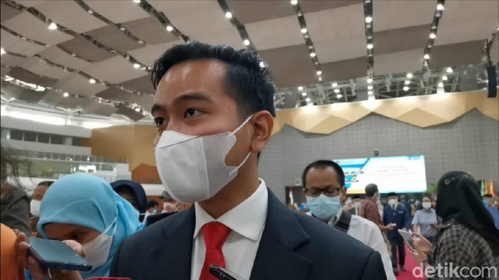 Walkot Solo, Gibran Rakabuming Raka, saat bicara soal warung nuthuk, Solo, Rabu (2/6/2021).