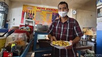 Setelah sepeninggal orang tua Pian, sekitar tahun 1950 nama Pian mulai disematkan pada warung makan tersebut. Ini menjadi awal mula warung makan Pian memiliki popularitas di seluruh Tegal. Foto: detikcom/Imam Suripto
