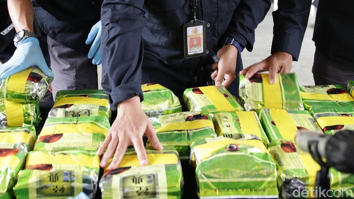 Subdit IV Tipid Narkoba Bareskrim Polri bersama dengan Bea Cukai mengagalkan peredaran narkotika jaringan Jermna-Belgia.