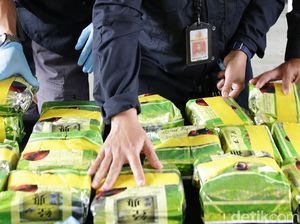Polri Amankan 45 Kg Sabu-13 Ribu Pil Ekstasi Jaringan Internasional!