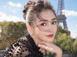 8 Foto Angelababy, Artis Cantik China Digosipkan Selingkuh dengan Berondong