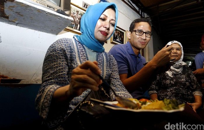 Anies Baswedan hingga Agus Yudhoyono Makan di Warteg, Ini Pilihan Lauknya!