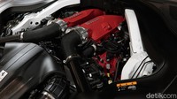 Mesin yang dibenamkan Ferrari ke jagoan barunya ini, adalah mesin Turbo dengan konfigurasi V8 yang berkapasitas 3.855cc. Klaimnya, mobil ini bisa mengeluarkan tenaga hingga 620 HP dan torsi 761 Nm. Ferrari juga mengklaim kalau mobil ini dapat melaju dari 0 hingga 100 kilometer per jam dalam waktu 3,45 detik saja.