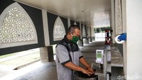 Kementerian Agama (Kemenag) akan mengumumkan secara resmi nasib ibadah Haji 2021. Rencananya pengumuman akan disampaikan hari ini.