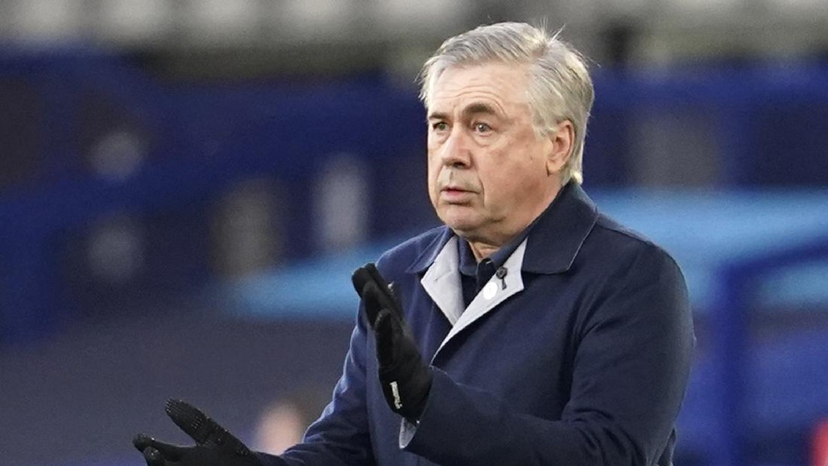 Carlo Ancelotti memangkas libur skuad Real Madrid. (Foto: AP/Jon Super)