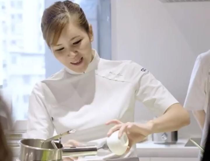 Vicky Lau, Chef Wanita Asia Pertama yang Kantongi 2 Bintang Michelin