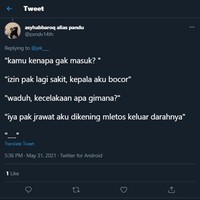 Definisi agak mendramatisasi kejadian nih. Jerawat pecah dibilangnya kepala bocor. Ada-ada saja memang ulah netizen. Foto: Twitter/@pxndv14th