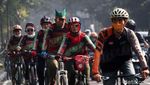 Hari Sepeda Sedunia, Wawali Bandung Gowes ke Balai Kota