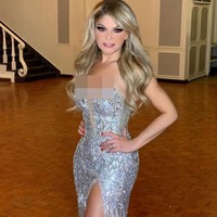 8. Jika dulu saat muda lebih sering tampil dengan rambut cokelat brunette, kini Itati Cantoral memilih rambut warna pirang. Foto: Instagram