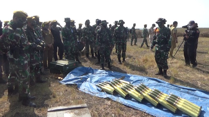 Pusat Kesenjataan Artileri Pertahanan Udara (Pussenarhanud) TNI AD menggelar Latihan Menembak Senjata berat (Latbakjatrat) di Lumajang.