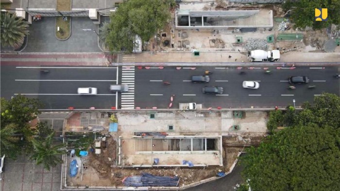 Penampakan Terkini Proyek Terowongan Silaturahmi Istiqlal-Katedral Kementerian PUPR mengungkapkan progres fisik pembangunan terowongan silaturahmi Masjid Istiqlal dengan Gereja Katedral sudah mencapai 61%.