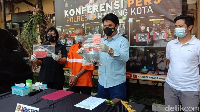 penusukan di malang