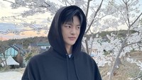 Sebelum memutuskan jadi penyanyi lalu kemudian aktor, Seo In Guk pernah ikut pelatihan ssireum. Ssireum adalah olahraga gulat Korea. Selain itu, Seo In Guk pun pernah berlatih boxing dan berniat menjadi petarung MMA. (Foto: dok. Instagram @seo_cccc) 
