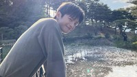 Seo In Guk mengawali kariernya di industri hiburan Korea Selatan sebagai penyanyi. Dia adalah salah satu jebolan ajang pencarian bakat besutan Mnet, Superstar K, dan jadi pemenang di musim pertama acara tersebut. (Foto: dok. Instagram @seo_cccc) 