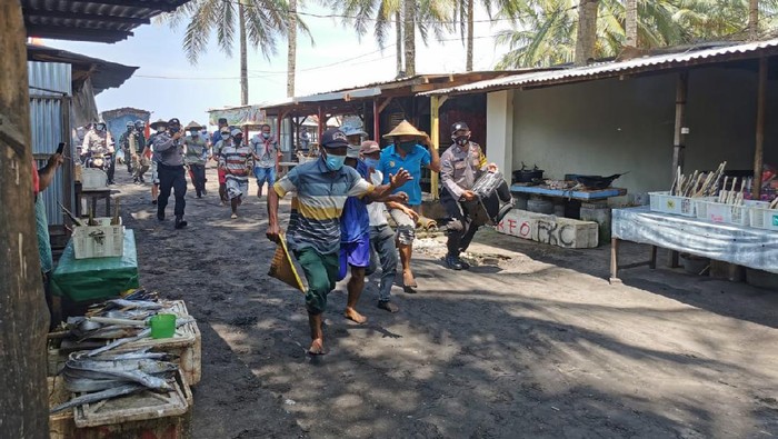 simulasi penanggulangan bencana di trenggalek