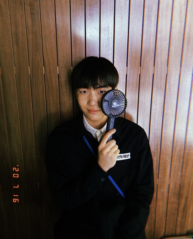 Tak lama setelah itu, drama Korea Racket Boys pun tayang. Tang Joon Sang dikisahkan sebagai mantan atlet bulu tangkis yang narsis dan kompetitif, bernama Yoon Hae Kang. Foto: dok. Instagram t_js0813