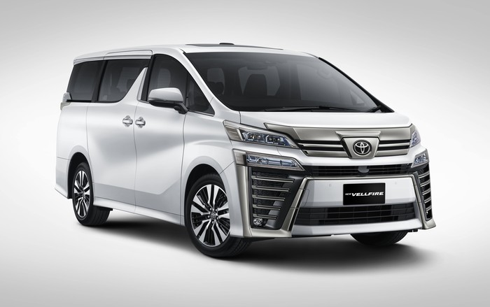 Toyota Vellfire 2021 Toyota meluncurkan Alphard dan Vellfire terbaru, 3 Juni 2021. Alphard dan Vellfire punya fitur lebih canggih. Tampilan Vellfire juga diperbarui jadi lebih sporty.