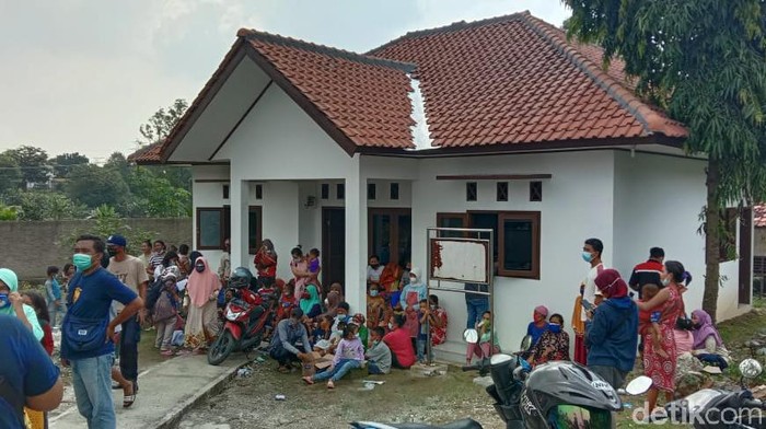 Warga Karawang Keracunan Gas Bocor