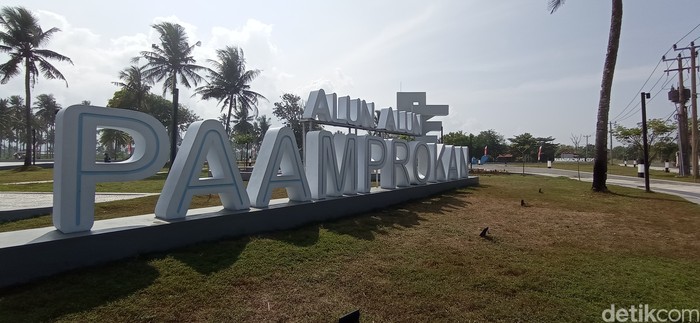 Alun-alun Paamprokan Pangandaran Alun-alun Paamprokan Pangandaran