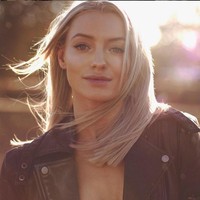 Pemeran karakter ratu zombie menyeramkan tersebut ternyata memiliki paras cantik. Sosok di baliknya adalah Athena Perample. Foto: Instagram/@athenaperample