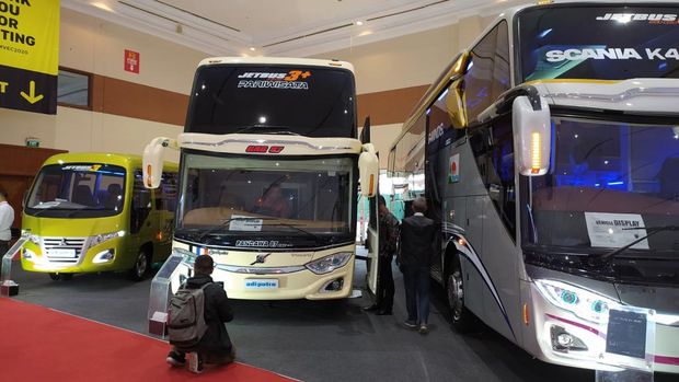 Bus double glass (kaca ganda)