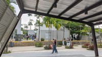 Selanjutnya ada Kumulo Creative Compound. Berlokasi di The Breeze BSD City, Tangerang Selatan, Kumulo Creative Compound adalah sebuah creative compound yang berada di lahan terbuka yang luas dan didesain menarik serta super aesthetic.  