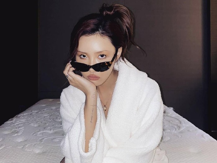Idol KPop Wanita Pamer Tato